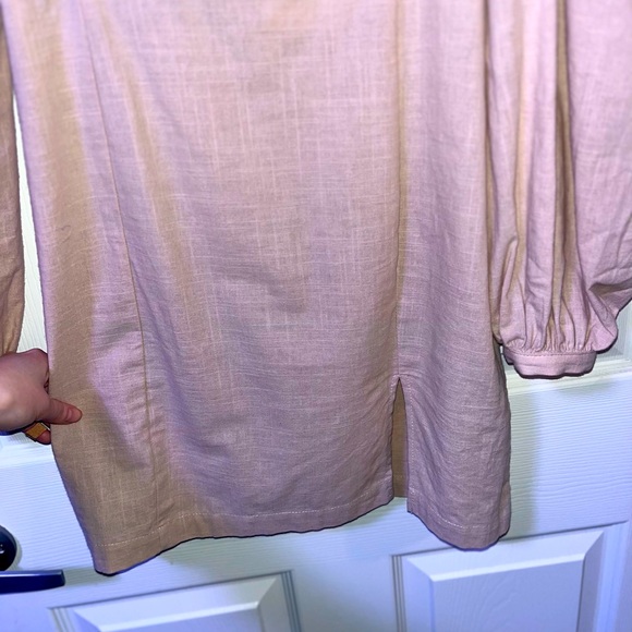 Glamorous Puffy Sleeved Dress - Picture 3 of 6